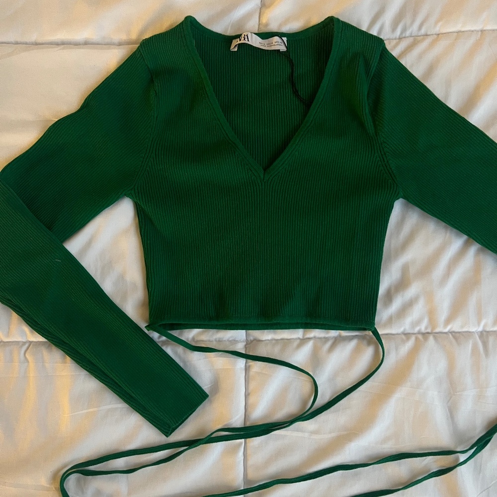 Zara dark green long sleeve cropped sweater